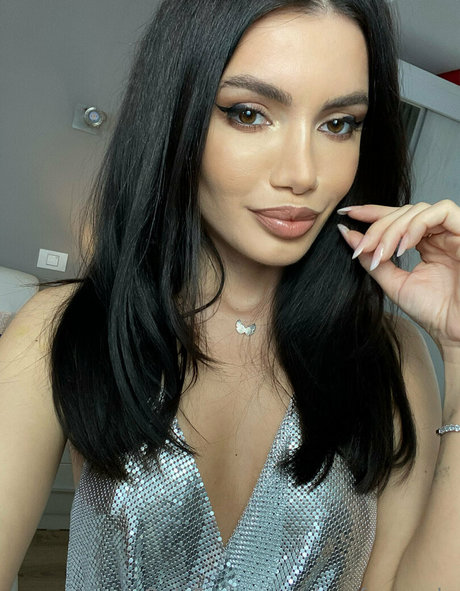 sinsofamanda top star gallery