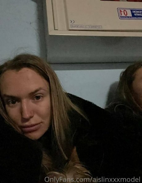 aislinxxxmodel porn star gallery