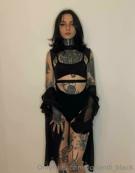 yo landi black hot model gallery