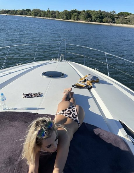 billiebeever nice star img