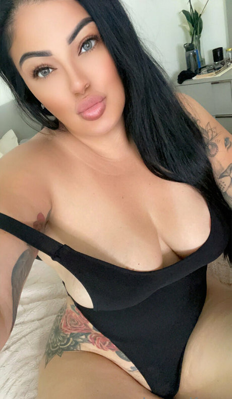thickbaddie jenna pretty pornstar pic