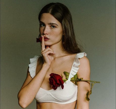 Vlada Erofeeva naked actress gallery