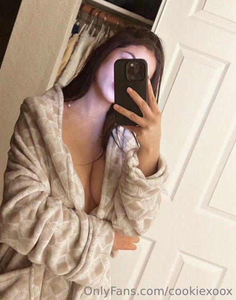 Bri Cookie free pornstar pics