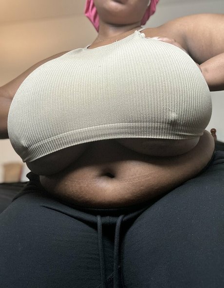 juicyynae22 hd star photo