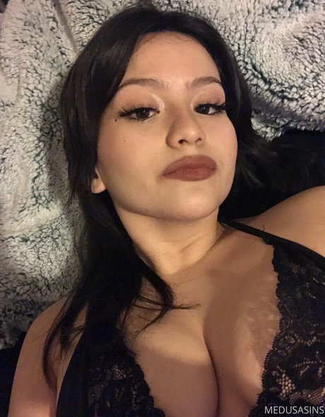 medusasins model nice photos