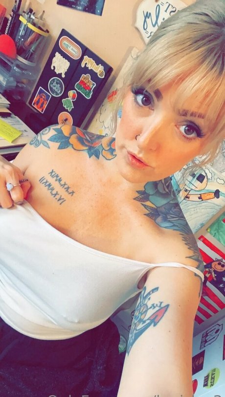 keri lov3 nudes star picture