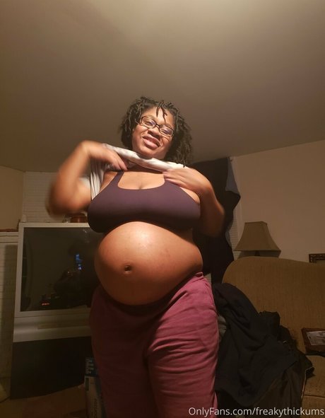 freakythickums sexy star photos