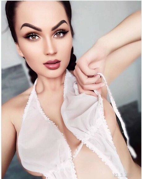 Michalka Secret star exclusive img