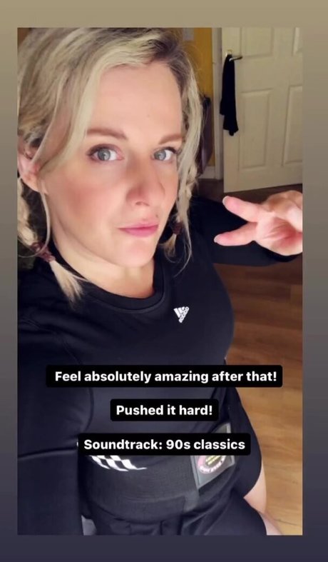 Tan Smith star hd images