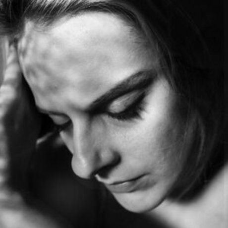 Tan Smith free actress img