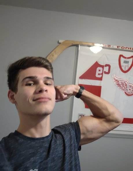 coolestdude898 nice actress img