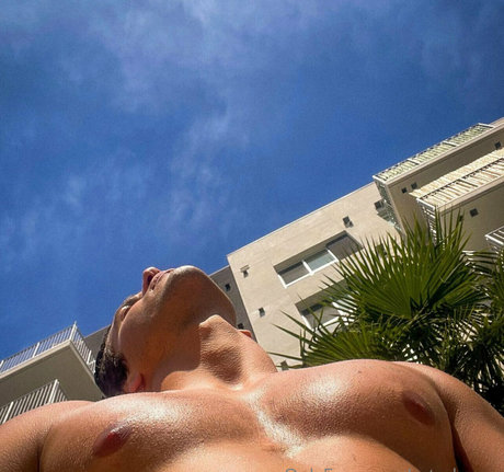 ratedrross pornstar erotic photo