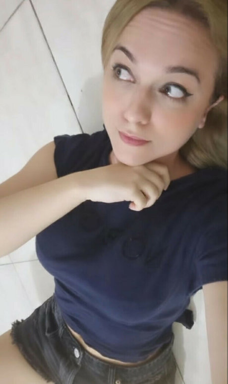 Ayu Brazil best model pic