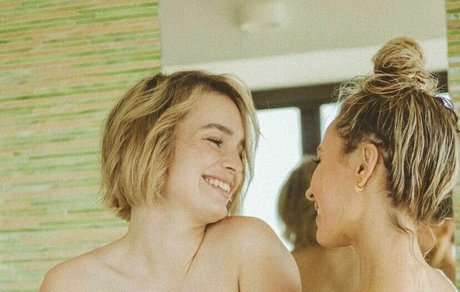 Juliaroemmelt naked model pic