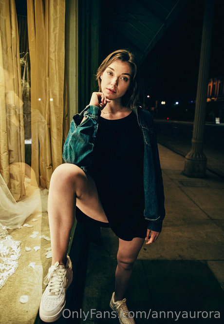 Anny Aurora pornstar nude gallery