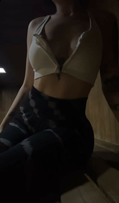 Allieerex pornstar nudes picture