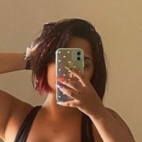 Paige Glass model top gallery