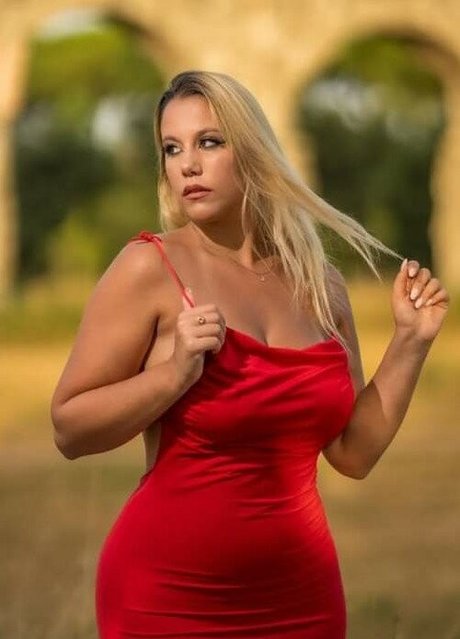 Jennifer Mazza star pic