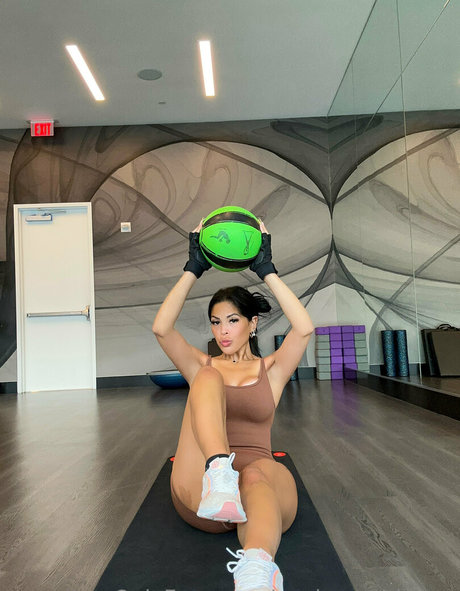 workoutwithamy exclusive model gallery