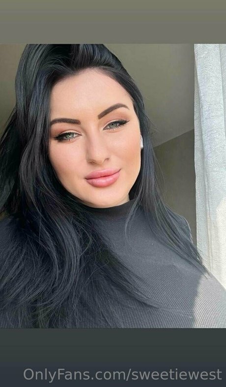 sweetiewest star adult picture