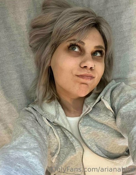 arianabird erotic pornstar pics