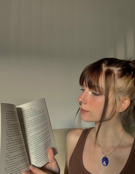 selflovesage model hd image