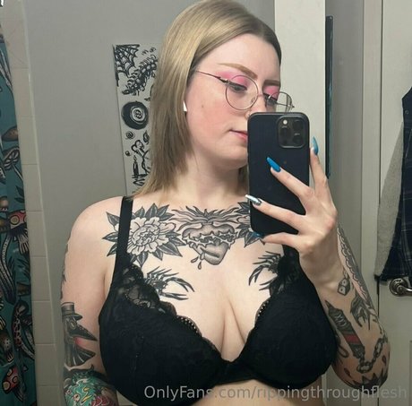 rippingthroughflesh pornstar free pics