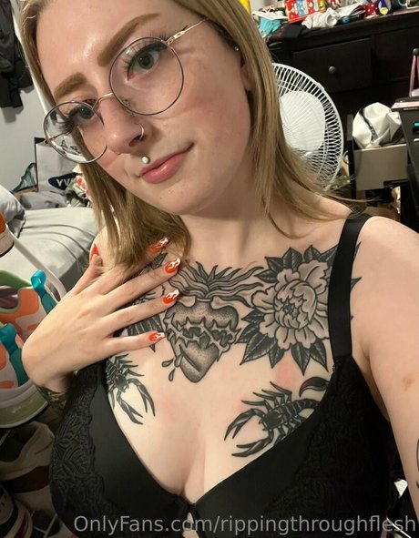 rippingthroughflesh art pornstar pic