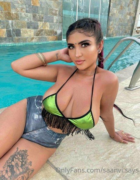 saanvi says model free photo