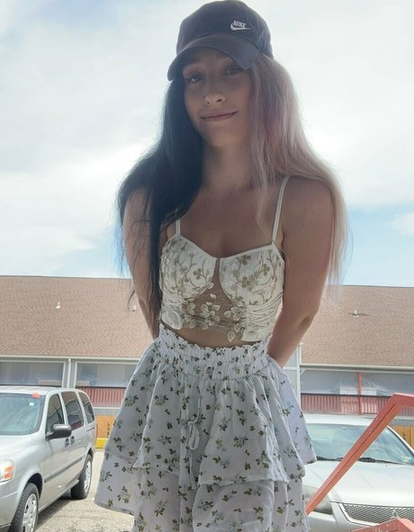 books withaeri sexy star photos