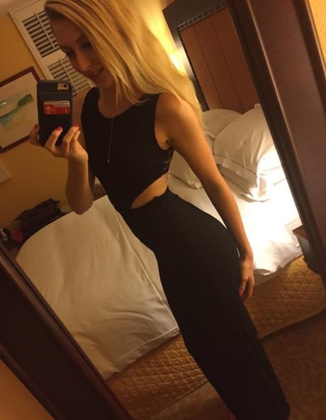 Alexa Grace model nice pic