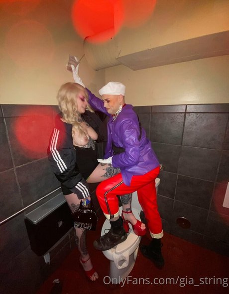 Gia String hot model picture