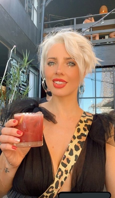 Tamara Bella nude actress img