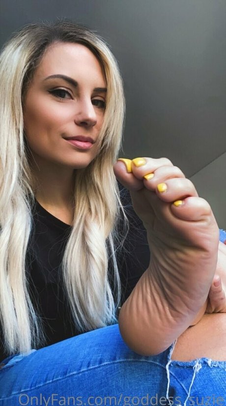 goddess suzie sexy pornstar gallery