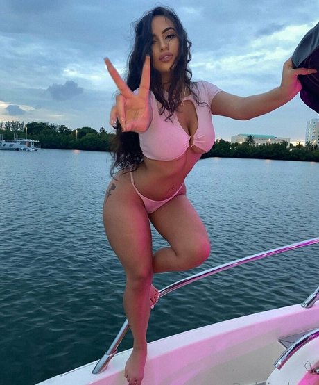 theyloveaiza pornstar exclusive pic