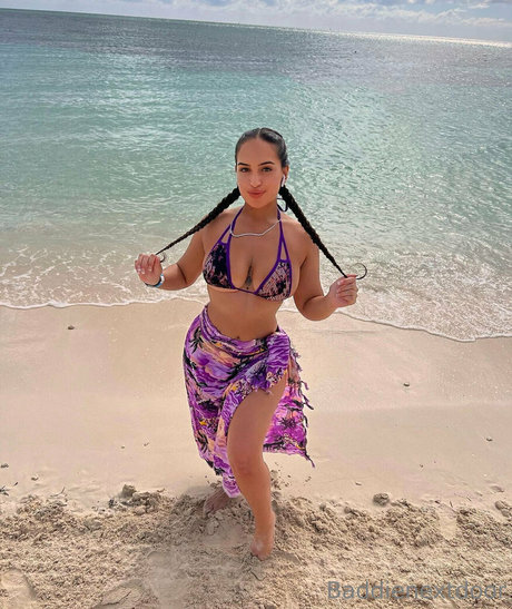 theyloveaiza star nude pics