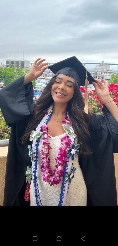 Chellchee star erotic images