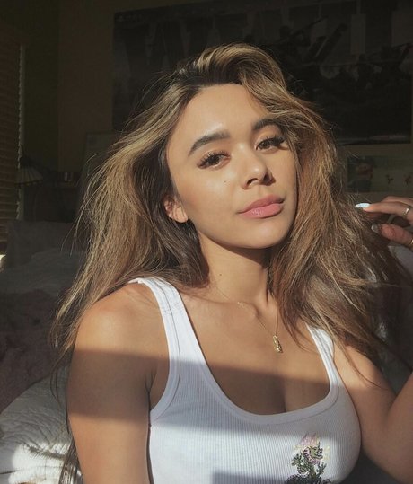 Chellchee star pretty picture