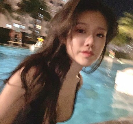 Luvian Ben Neng porn actress photos