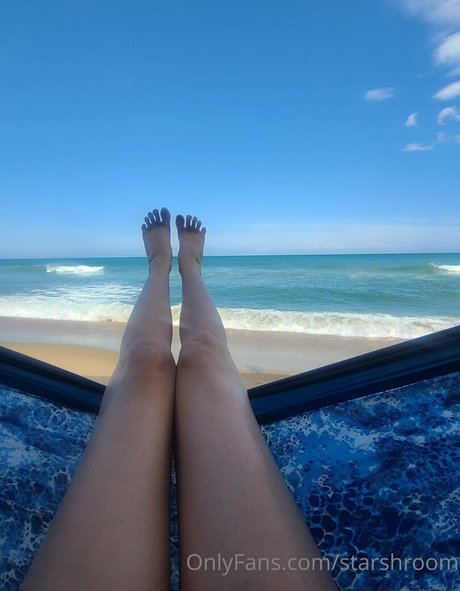 starshroom model xxx gallery