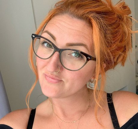 Della M high quality actress galleries