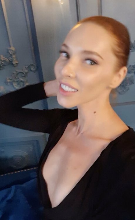 Superbe nude pornstar images