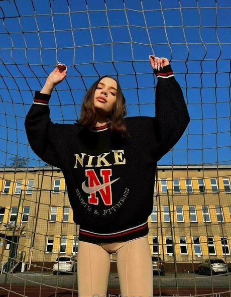 holy polly nudes model pic