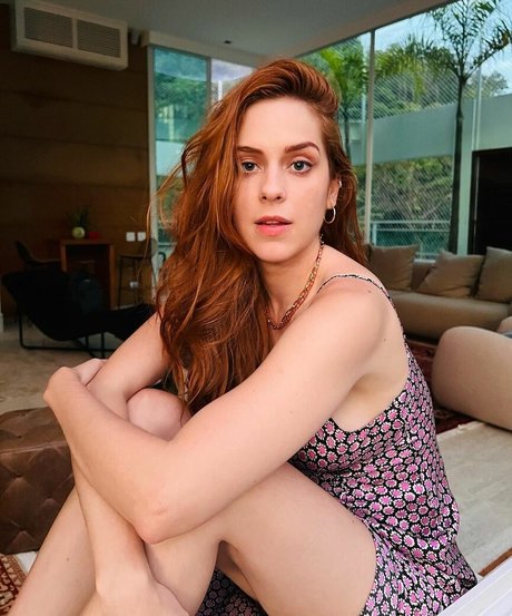 Sophia Abrahao nude actress photos