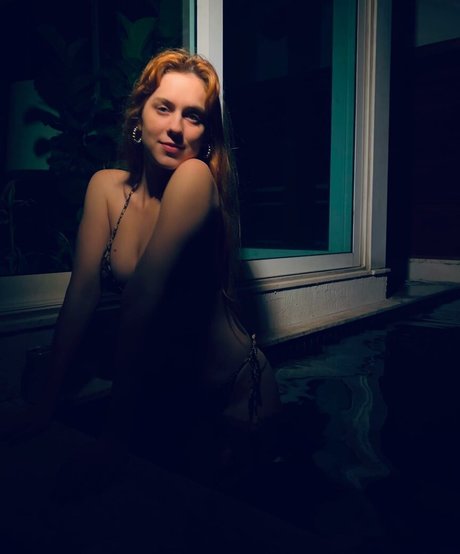 Sophia Abrahao nude actress archive