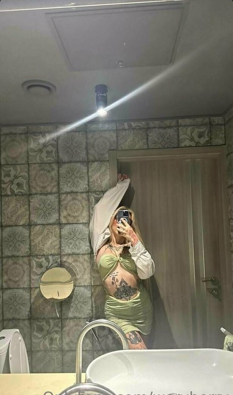 weryberry sexy pornstar pics