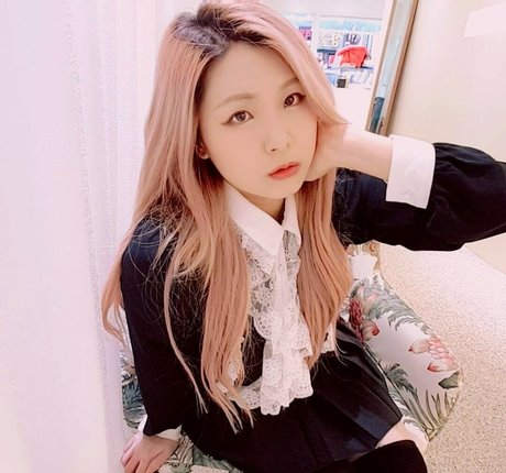 HAchubby model sex image