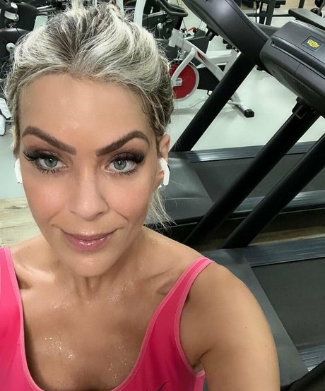 Renata Fan pornstar art image