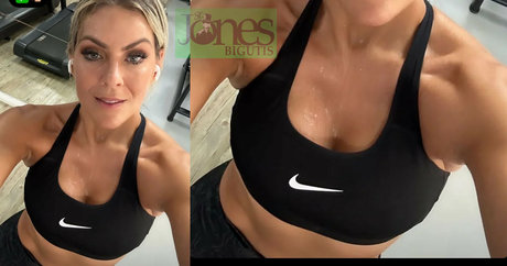 Renata Fan nice actress photos