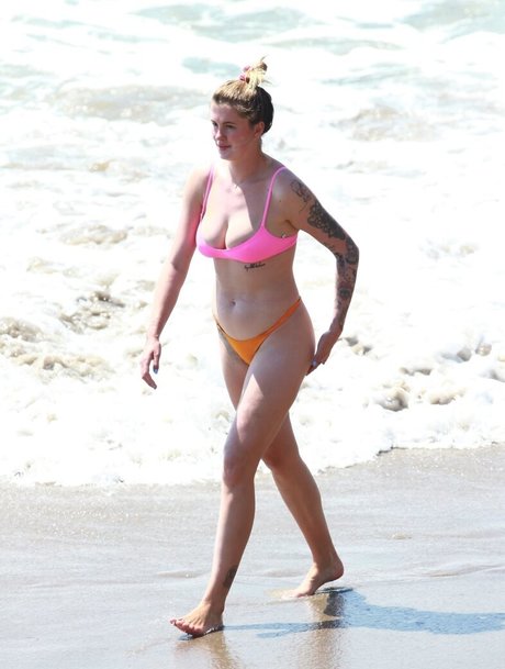 Ireland Baldwin pornstar xxx photo